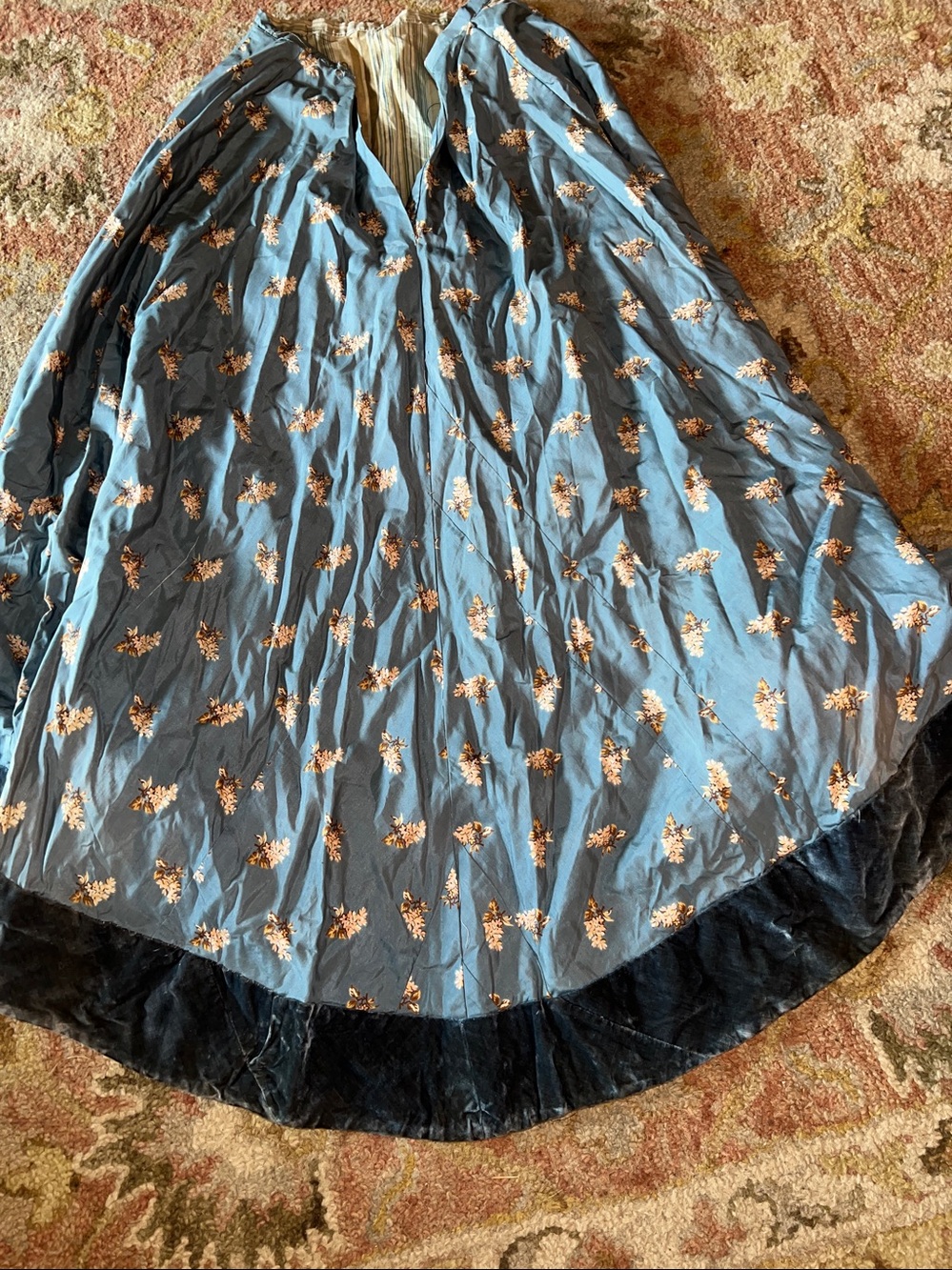 Antique 1900s Victorian Dress with bustle - Picture 11 of 14